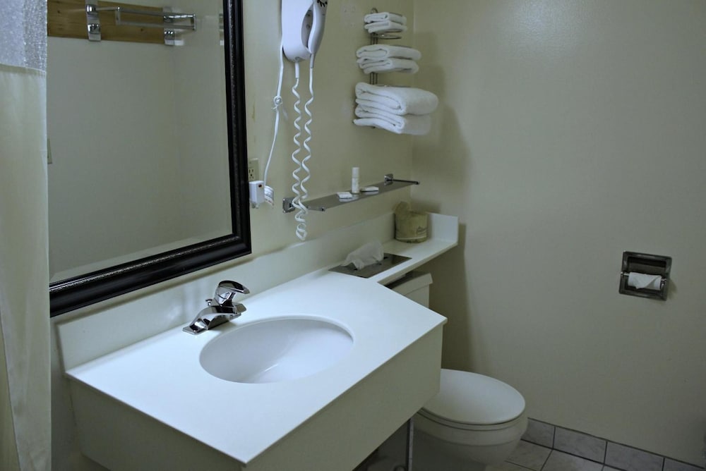 Budget Inn Farmington - photo 19
