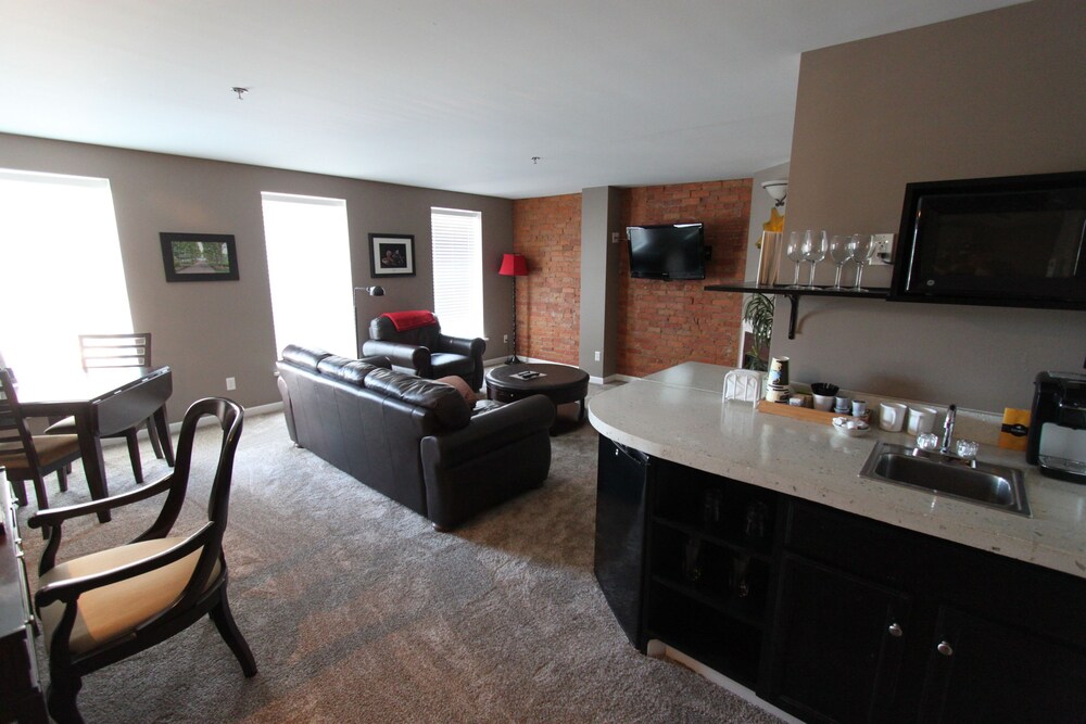 Lodging at the Gaffer Inn - photo 13