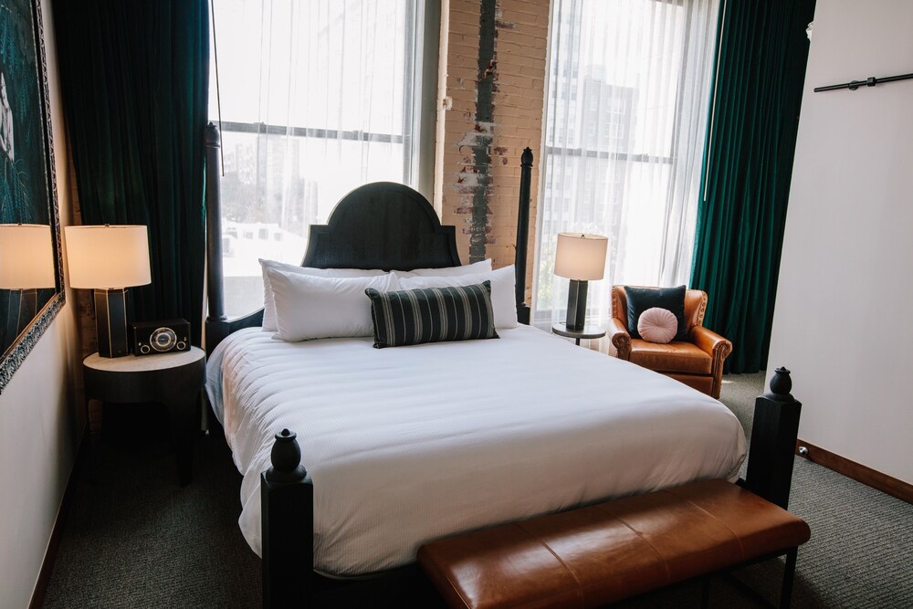 The Last Hotel - photo 11