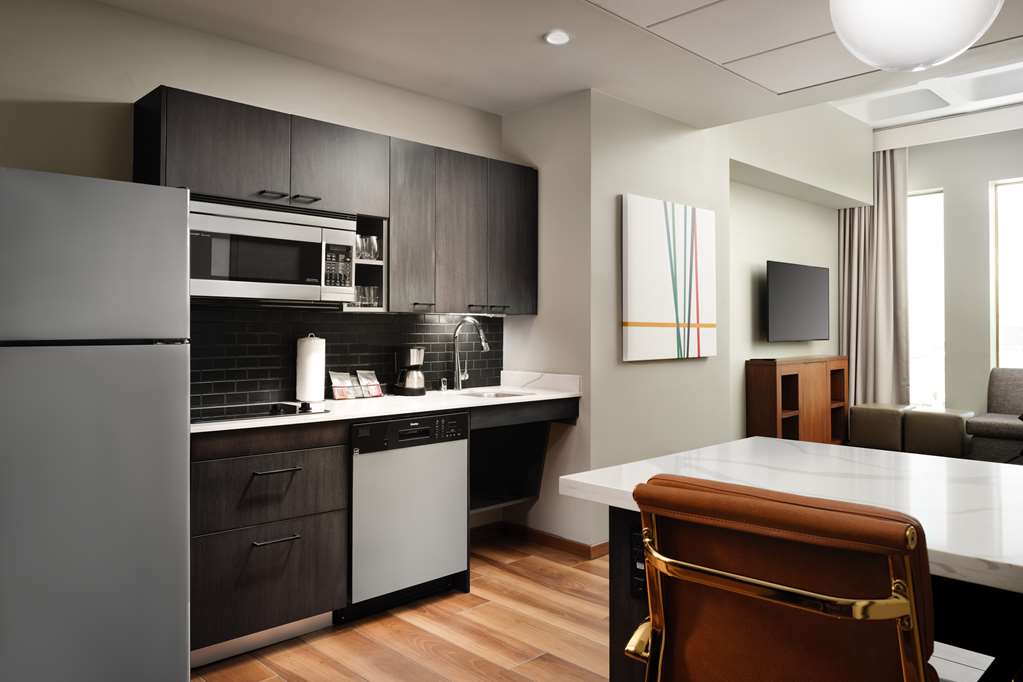 Hyatt Place LAX Century Blvd - photo 28