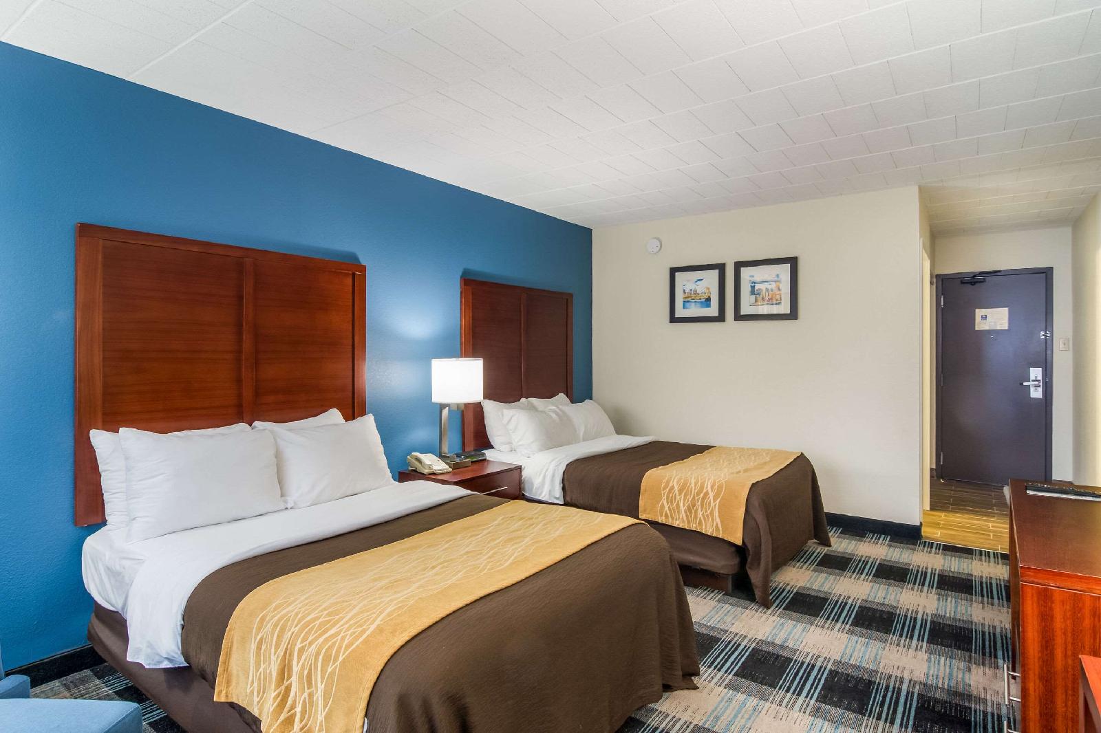 Mainstay Suites Pittsburgh - photo 22