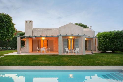 Villa Polyxeni — 4-Star Luxury Hotel in Argostolion, Greece