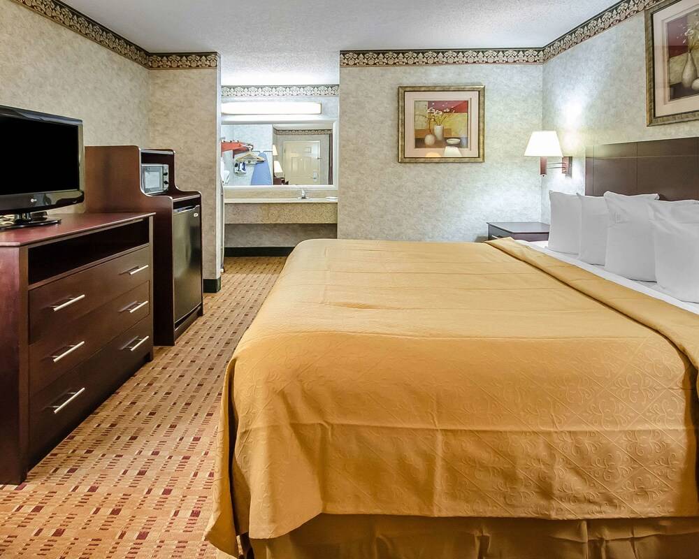 Quality Inn Franklin South - photo 18