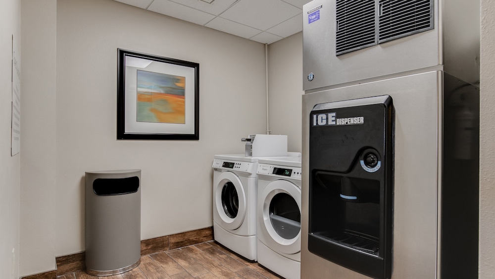 Holiday Inn Express Hotel & Suites St. Cloud by IHG - photo 36