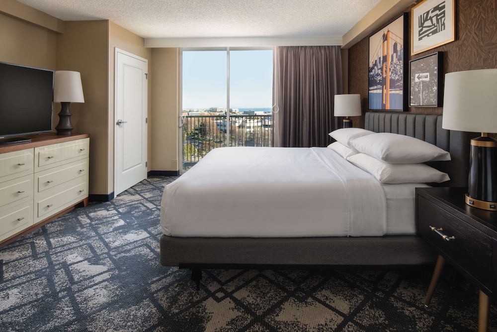 Embassy Suites by Hilton San Francisco Airport Oyster Point - photo 8