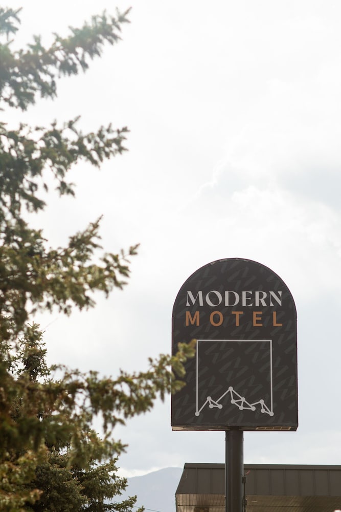 Modern Motel - photo 31