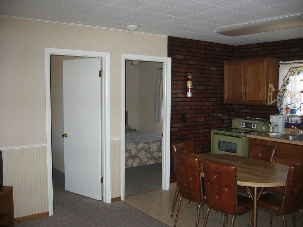 Golden Arrow Resort - photo 11