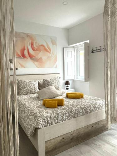 Stone Rose House — 4-Star Luxury Hotel in Nazare, Portugal