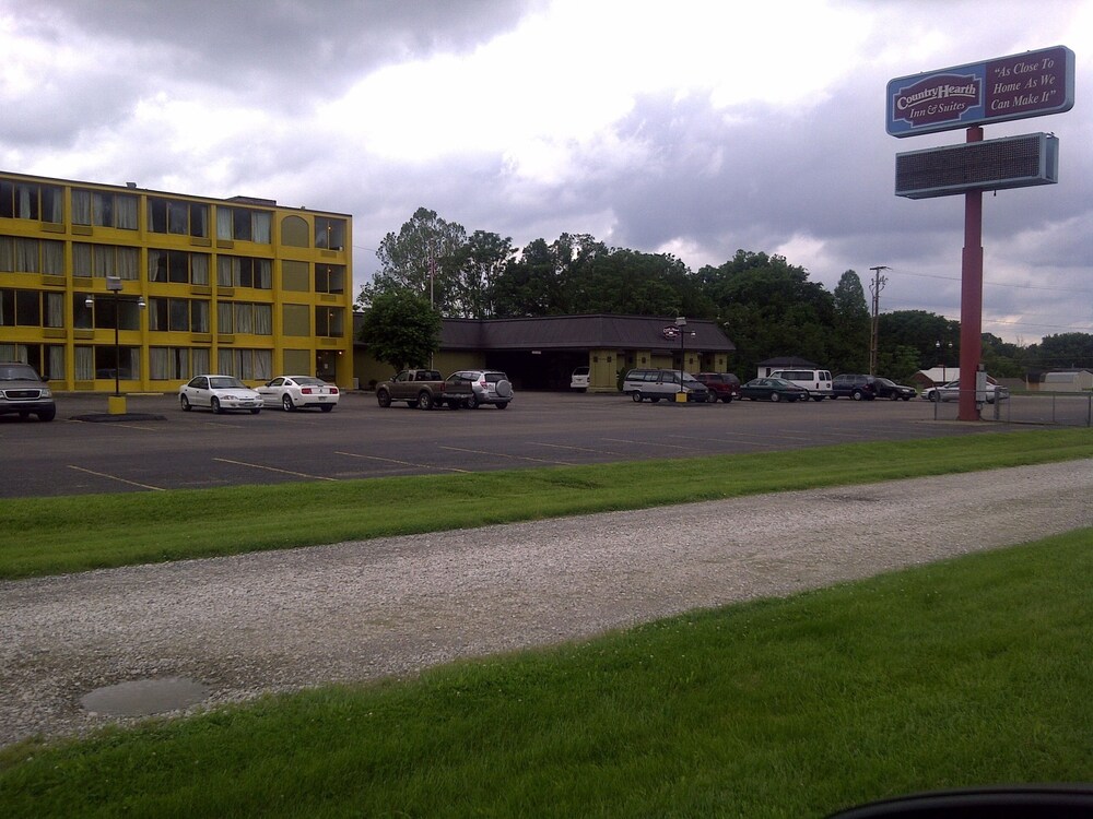 Country Hearth Inns & Suites - photo 13