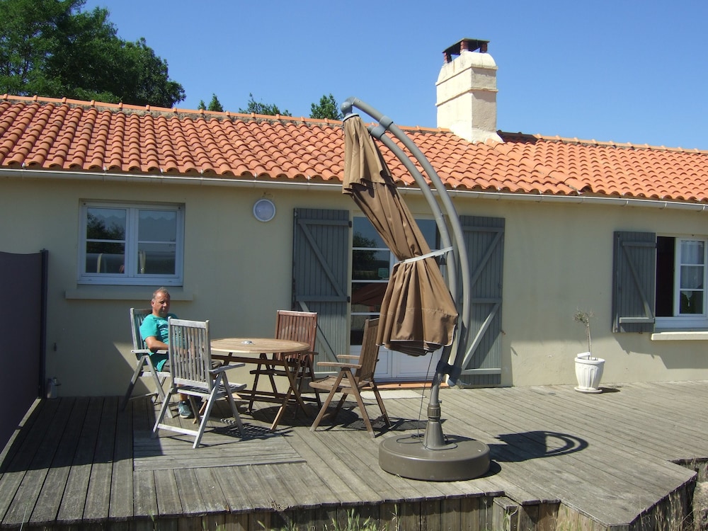Belge attitude — hotel in Commequiers