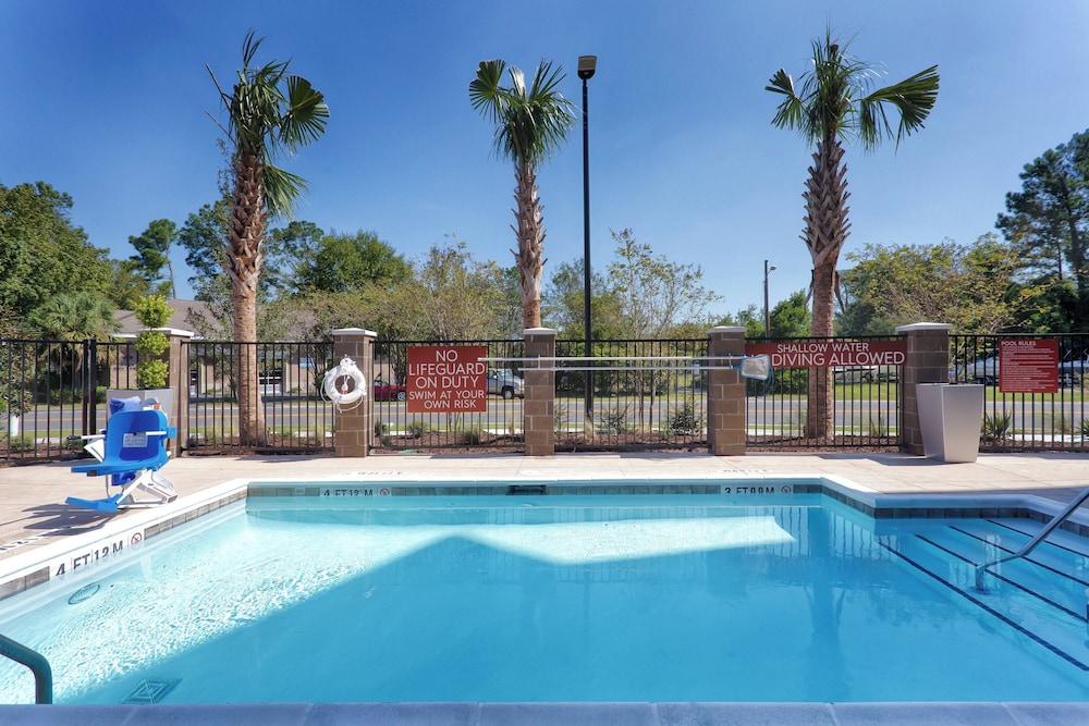 TownePlace Suites Charleston Mt. Pleasant - photo 17