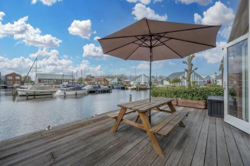 Meerzicht 70 Vakantiehuis Aan Het Water — Uitgeest