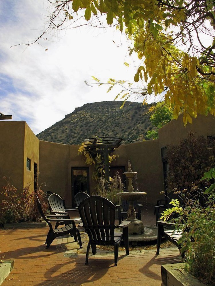 The Abiquiu Inn - photo 83