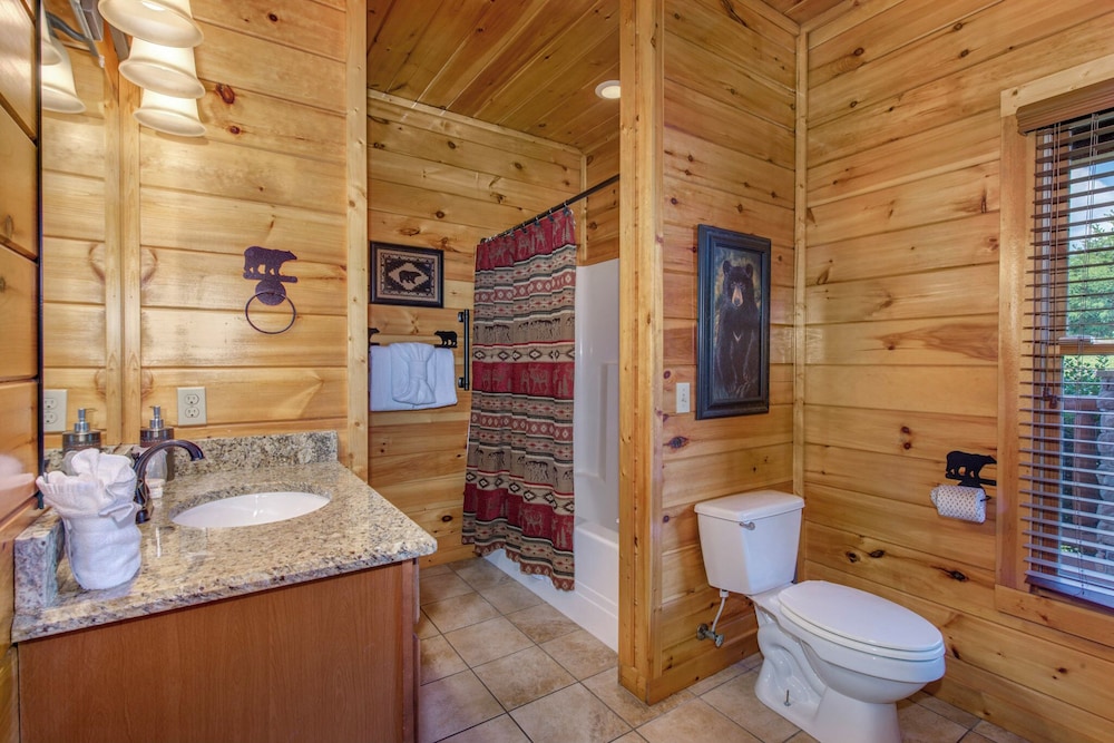 Dancing Bear Lodge - photo 8