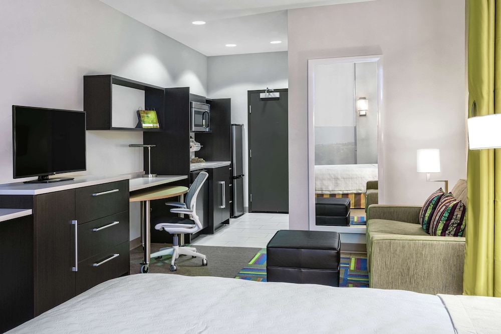 Home2 Suites by Hilton Austin Airport - photo 12