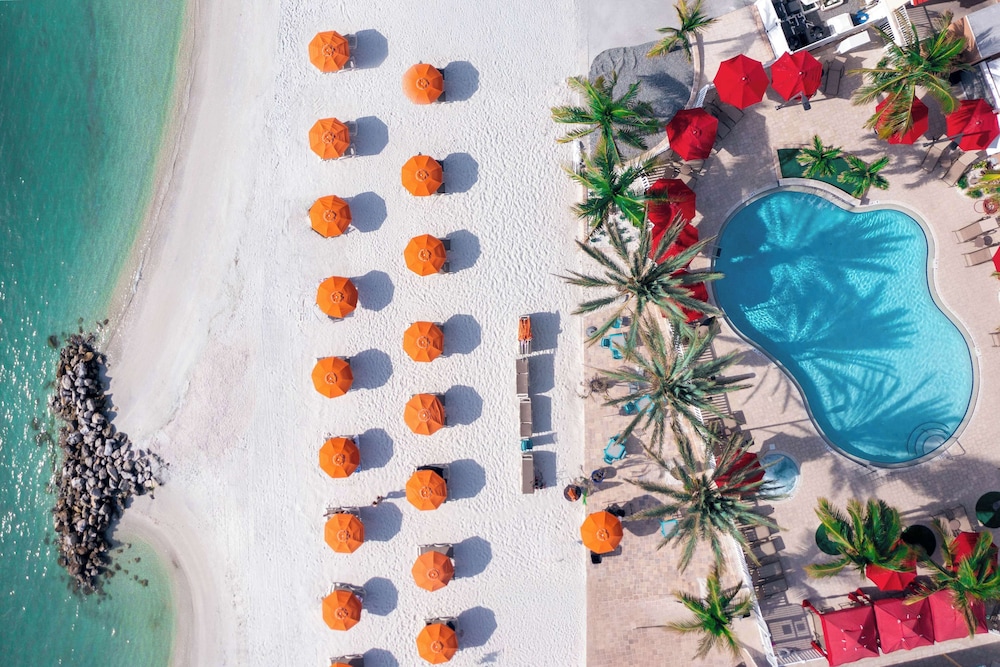 Hampton Inn & Suites Clearwater Beach in Clearwater, United States