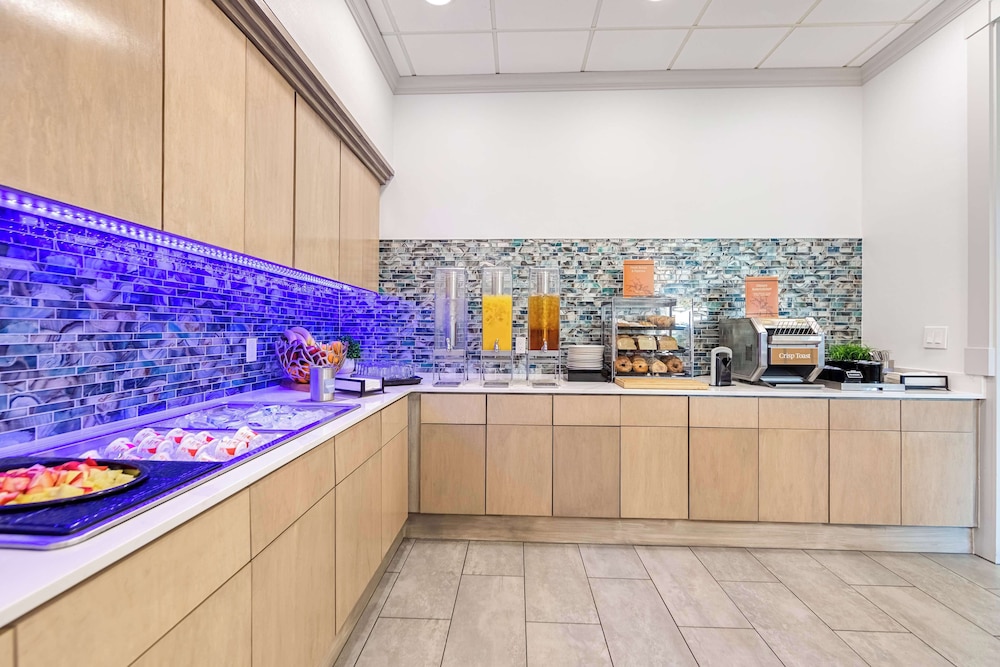 Homewood Suites by Hilton East Rutherford Meadowlands - photo 96