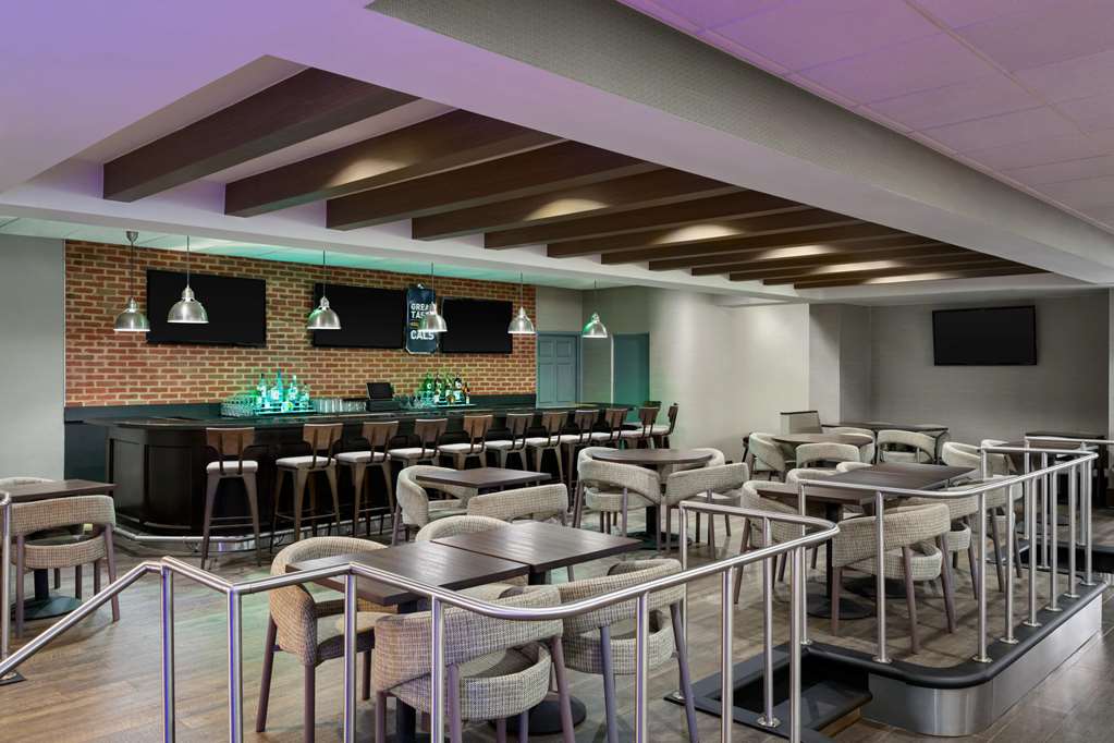 Wyndham Garden Pittsburgh Airport - photo 14