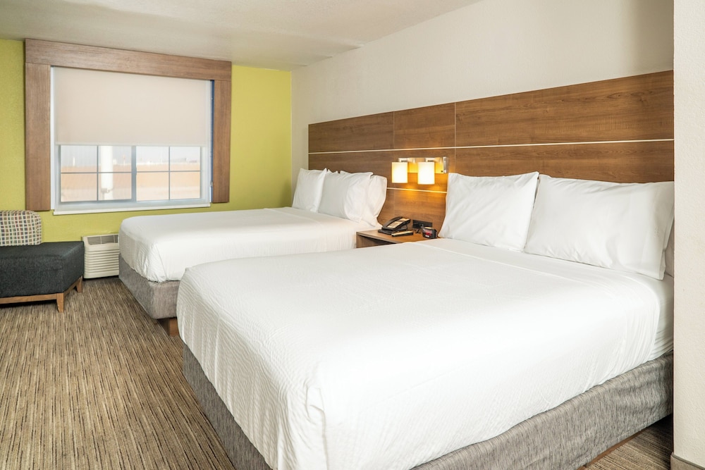 Holiday Inn Express Hotel & Suites Hesperia by IHG - photo 17
