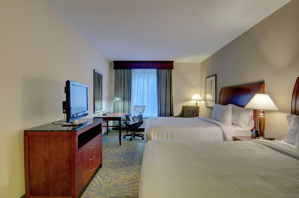 Hilton Garden Inn Norwalk - photo 18