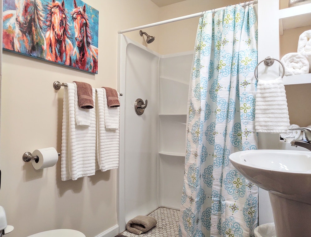 Edgewater Resort Cottage #1 - photo 146