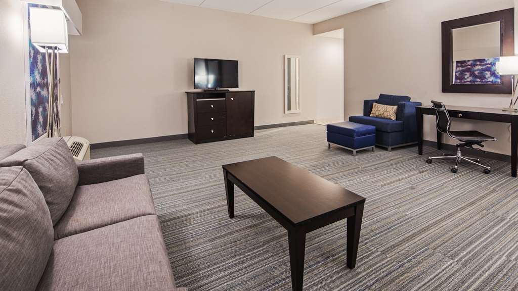 Best Western Plus Wilkes Barre Scranton Airport Hotel - photo 21