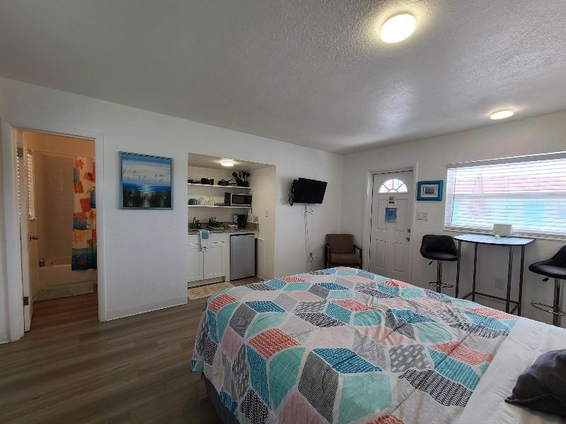 Sun Island Motel - photo 125