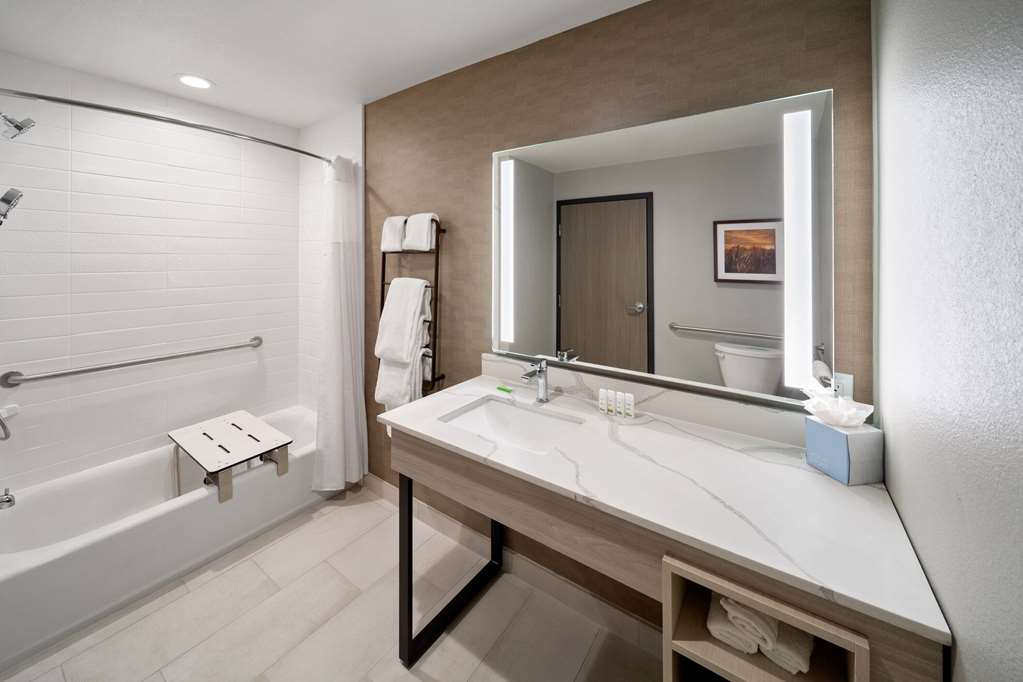Hawthorn Extended Stay by Wyndham DeSoto - photo 15