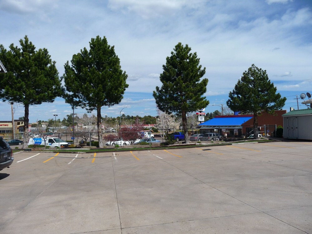 Kc Motel - photo 20