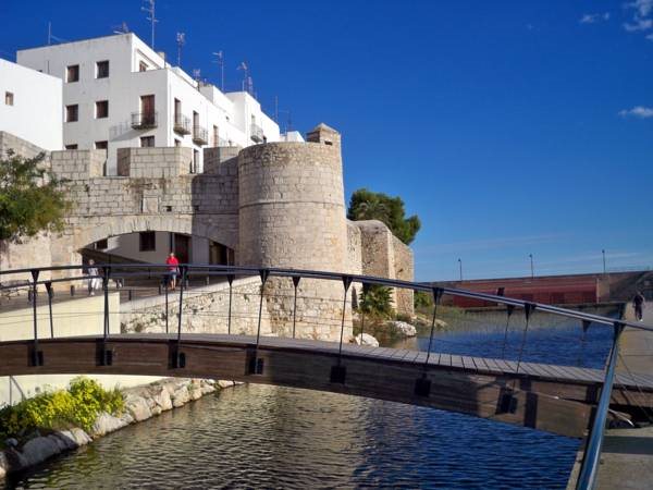 Apartamentos Vistalmar — 4-Star Luxury Hotel in Peniscola, Spain