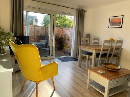 The Seagull with Driveway And Patio Garden — Whitstable — photo 4