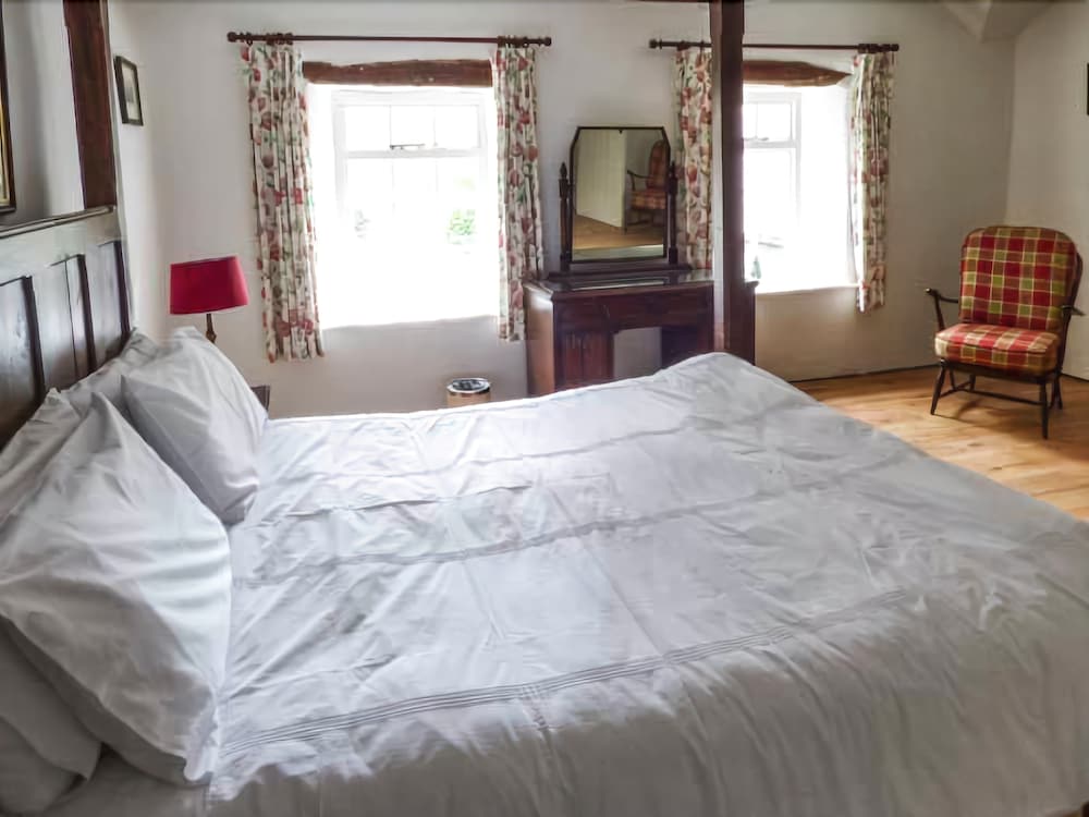 Beater’s Cottage — Llangwm — photo 2