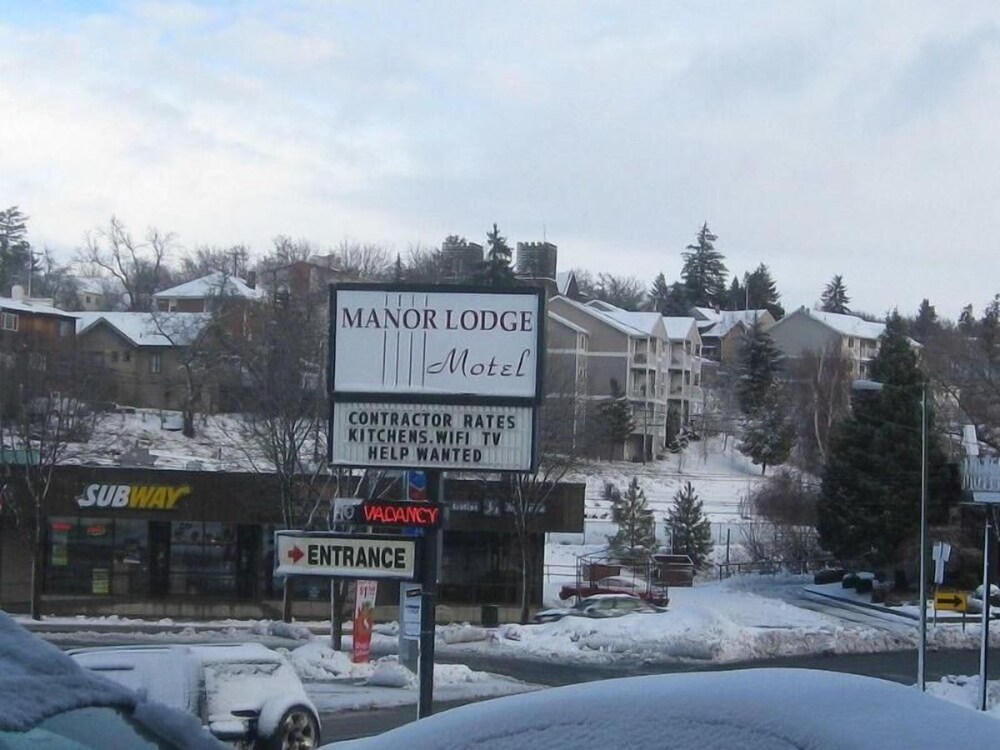 Pine Lodge Motel - photo 4