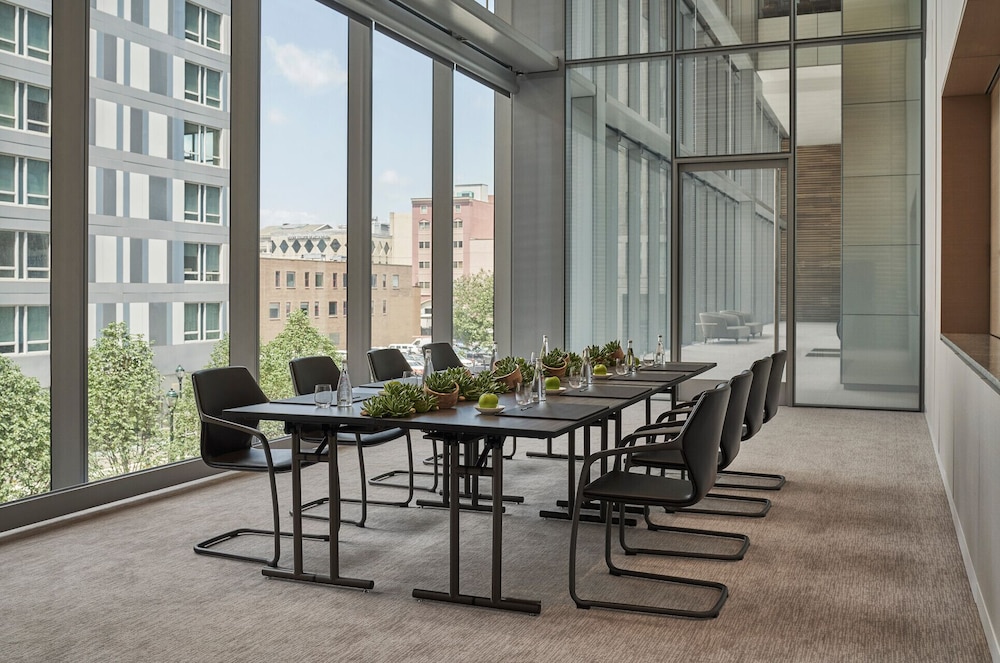 Four Seasons Hotel Philadelphia at Comcast Center - photo 117