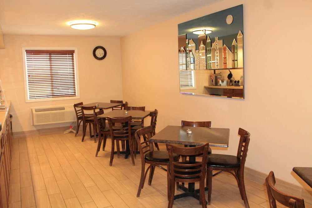 Eco Lux Inn - photo 29