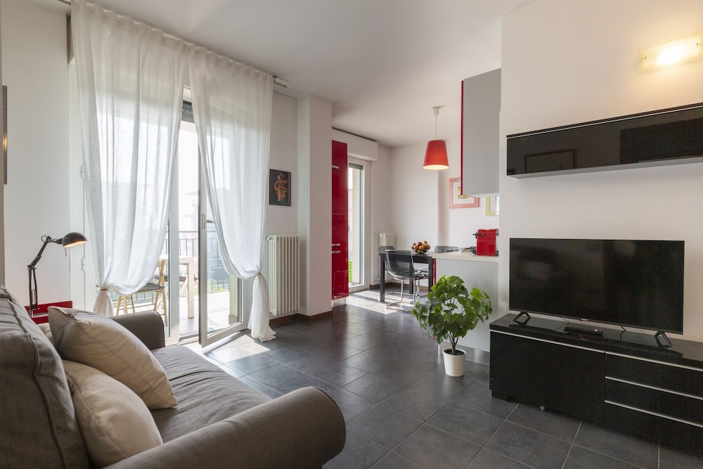 notaMi Sky Home Santa Giulia — 4-Star Luxury Hotel in Milan, Italy