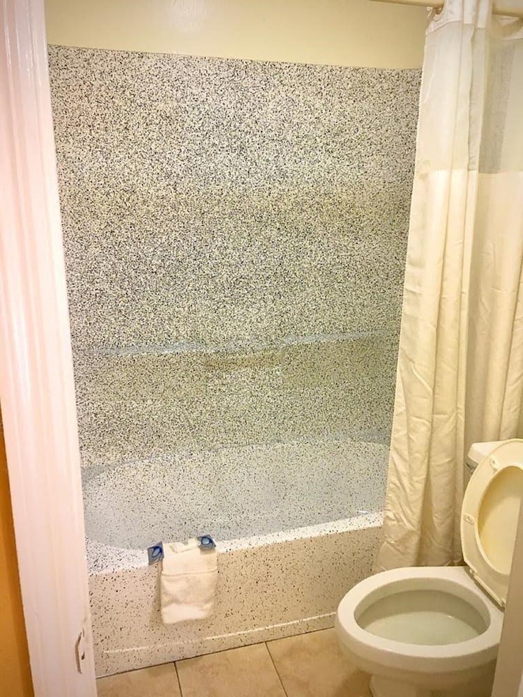 Stay Express Inn & Suites Demopolis - photo 12