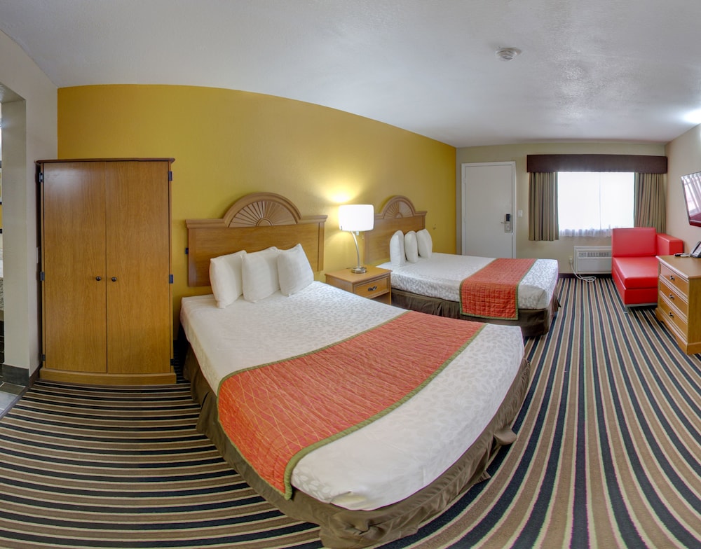 Westbridge Inn and Suites - photo 28