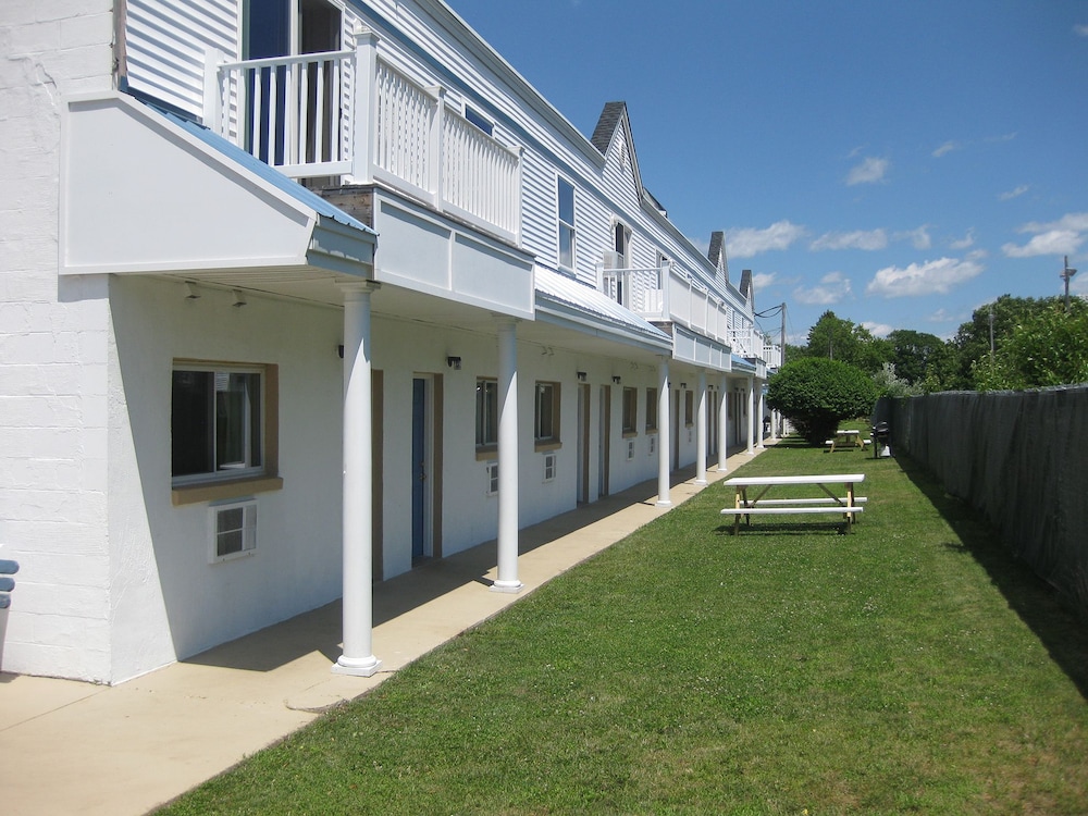 Seabreeze Motel - photo 39