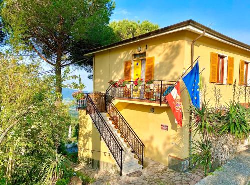 La Ginestra B&B — 4-Star Luxury Hotel in Fosdinovo, Italy