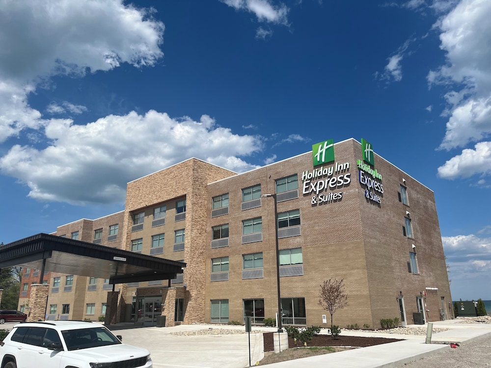 Holiday Inn Express and Suites Oscoda by IHG - featured photo