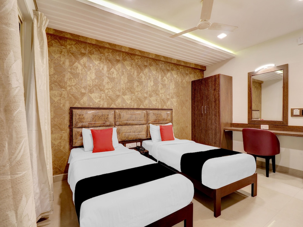 Capital O 42226 Pine Tree Signature — Chennai
