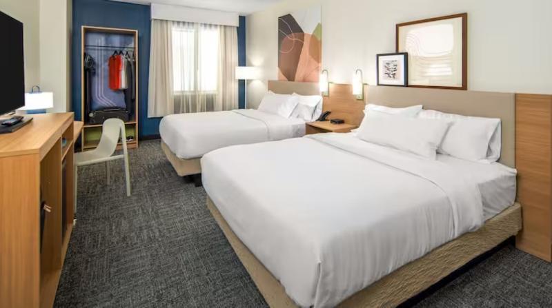 Spark by Hilton Shepherdsville Louisville South - photo 17