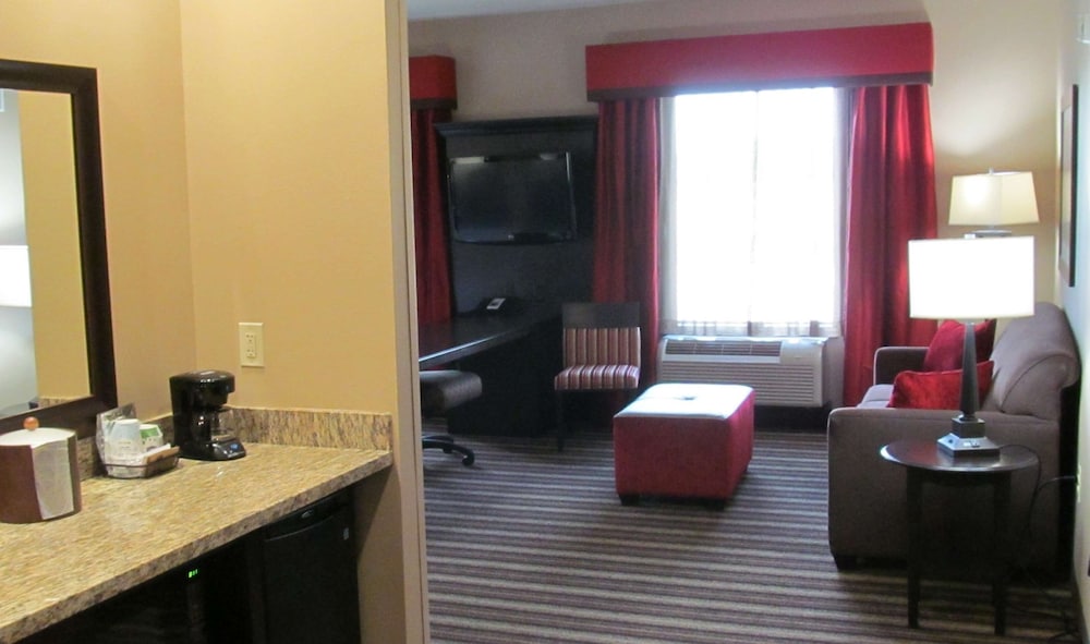 Hampton Inn & Suites Hope - photo 16