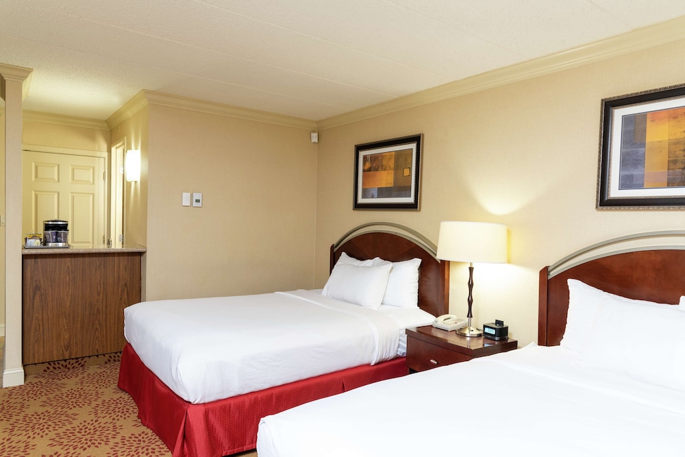DoubleTree by Hilton Hotel Grand Rapids Airport - photo 21