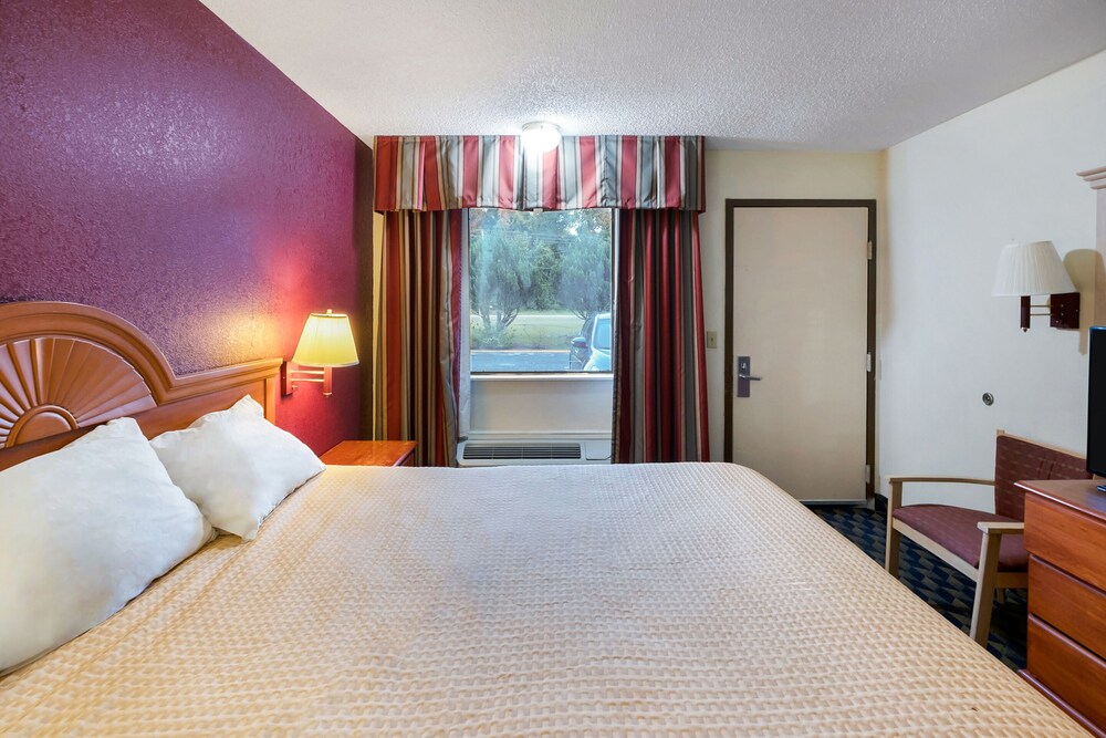 Oyo Hotel Manning Sc - photo 11