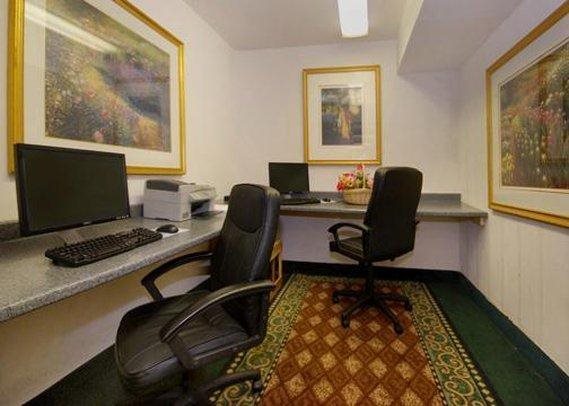 Clarion Hotel & Suites Conference Center in Columbus, United States