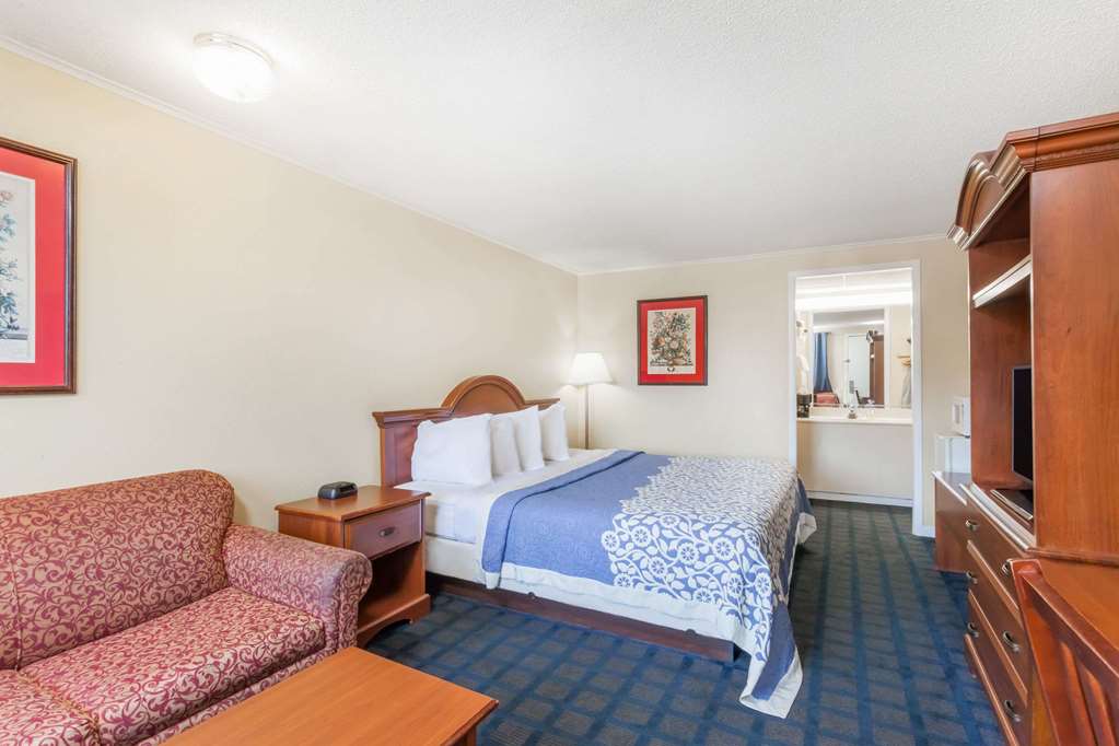 Days Inn by Wyndham Dover Downtown - photo 14