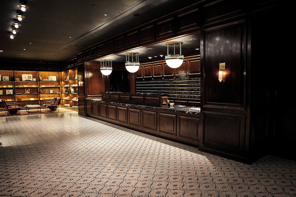 The Adolphus Autograph Collection - photo 7
