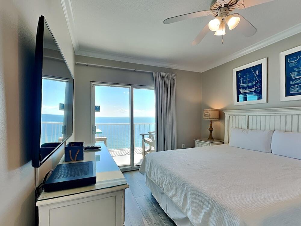 Crystal Shores #1302 - photo 2